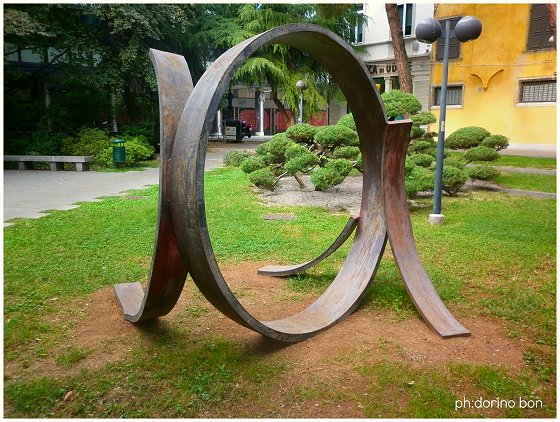 FOTO Giardini Piazzetta Belloni Scultura Piva